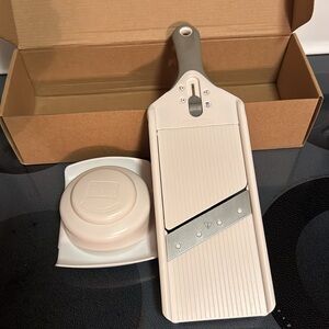 Pampered Chef Simple Slicer